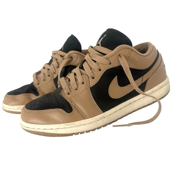 Nike dunks size 7 excellent condition - Picture 1 of 4